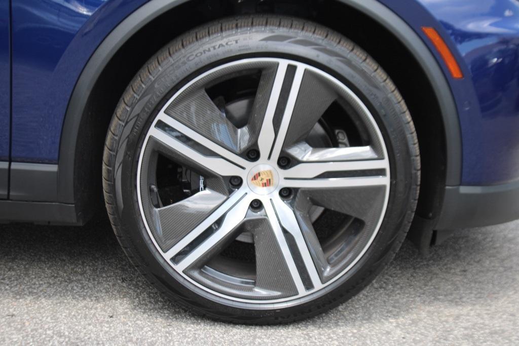 new 2025 Porsche Macan car, priced at $112,715