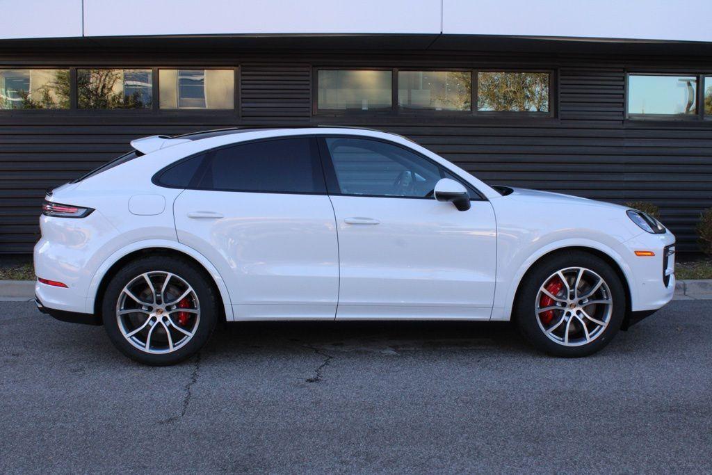 new 2026 Porsche Cayenne car