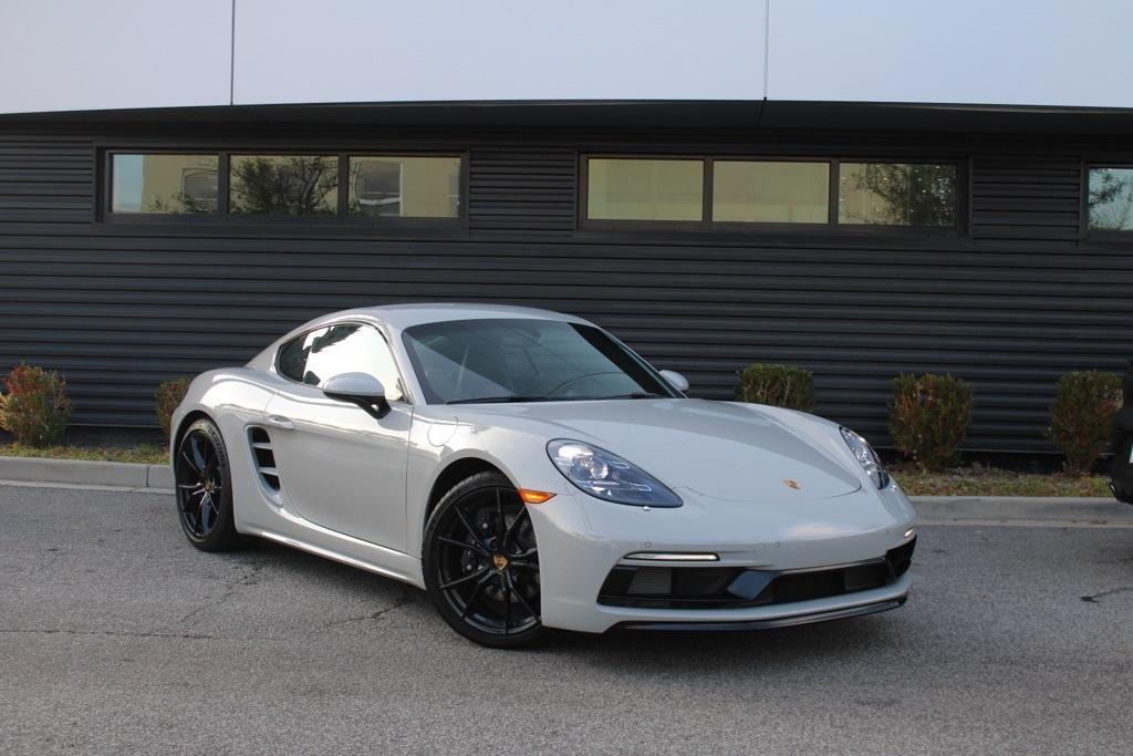 new 2025 Porsche 718 Cayman car
