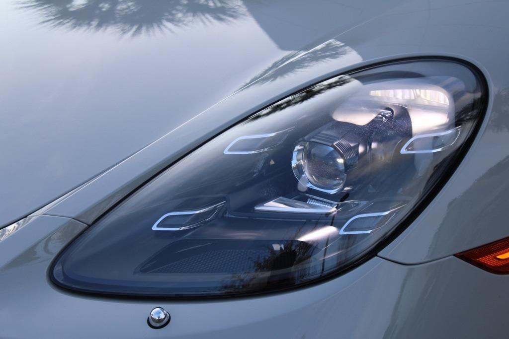 new 2025 Porsche 718 Cayman car