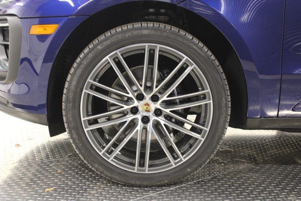 new 2026 Porsche Macan car