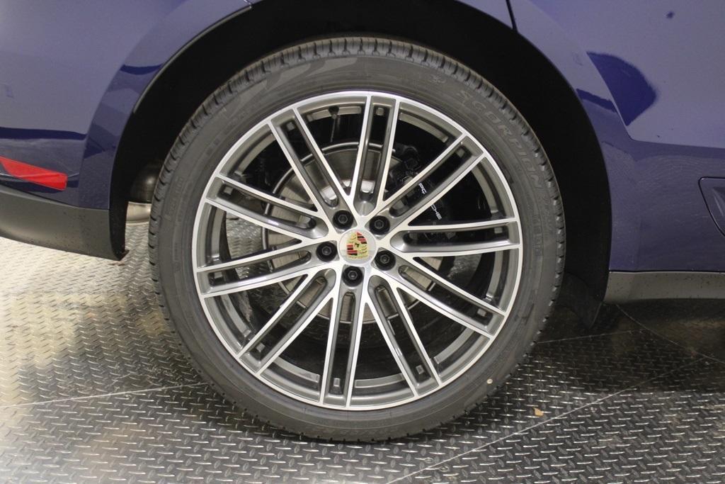 new 2026 Porsche Macan car