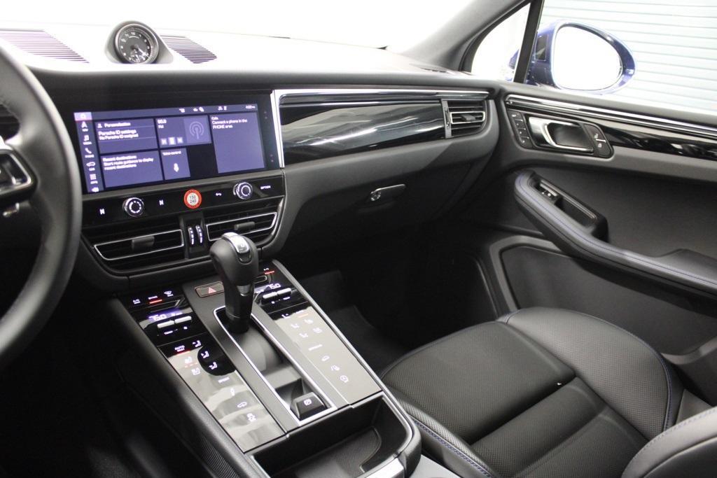 new 2026 Porsche Macan car