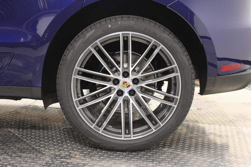 new 2026 Porsche Macan car