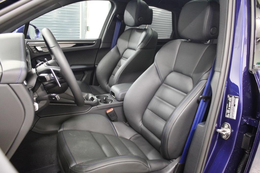 new 2026 Porsche Macan car