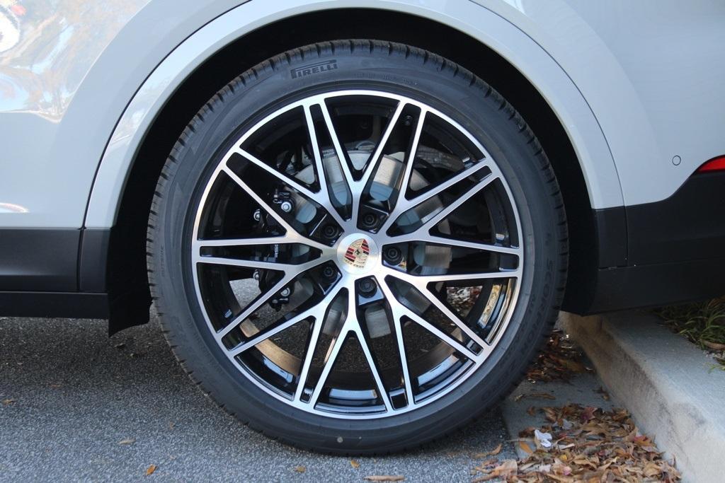 new 2026 Porsche Cayenne car