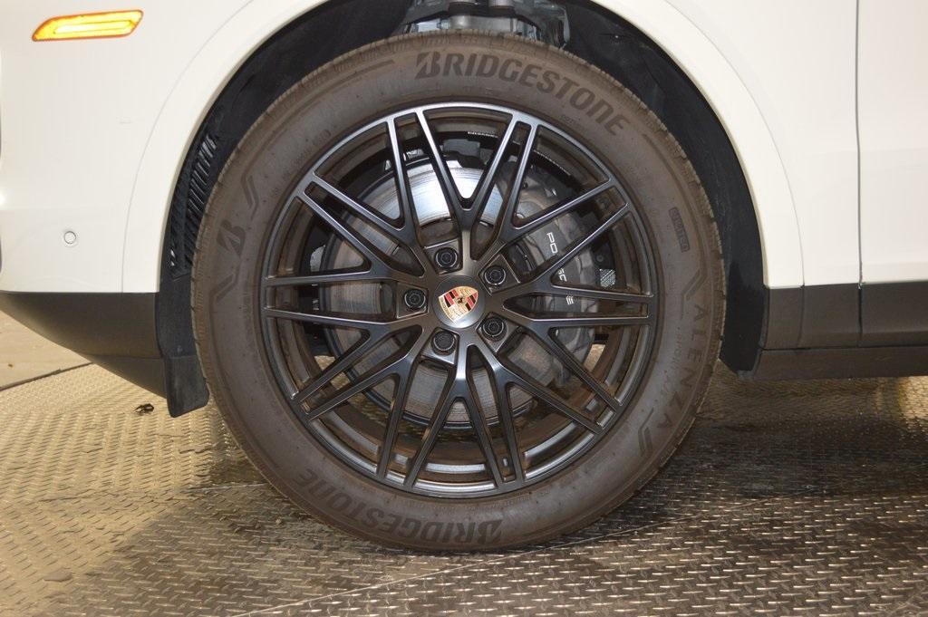 used 2025 Porsche Cayenne car, priced at $92,875