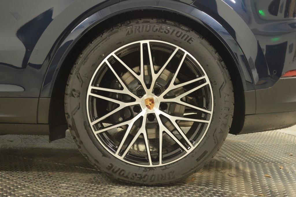 new 2026 Porsche Cayenne car