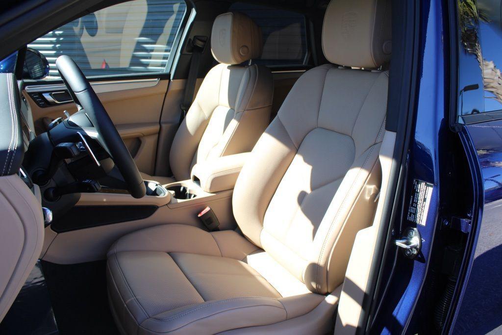 new 2026 Porsche Macan car