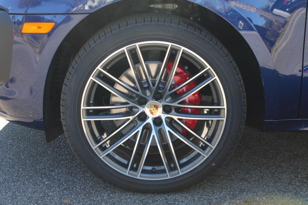 new 2026 Porsche Macan car