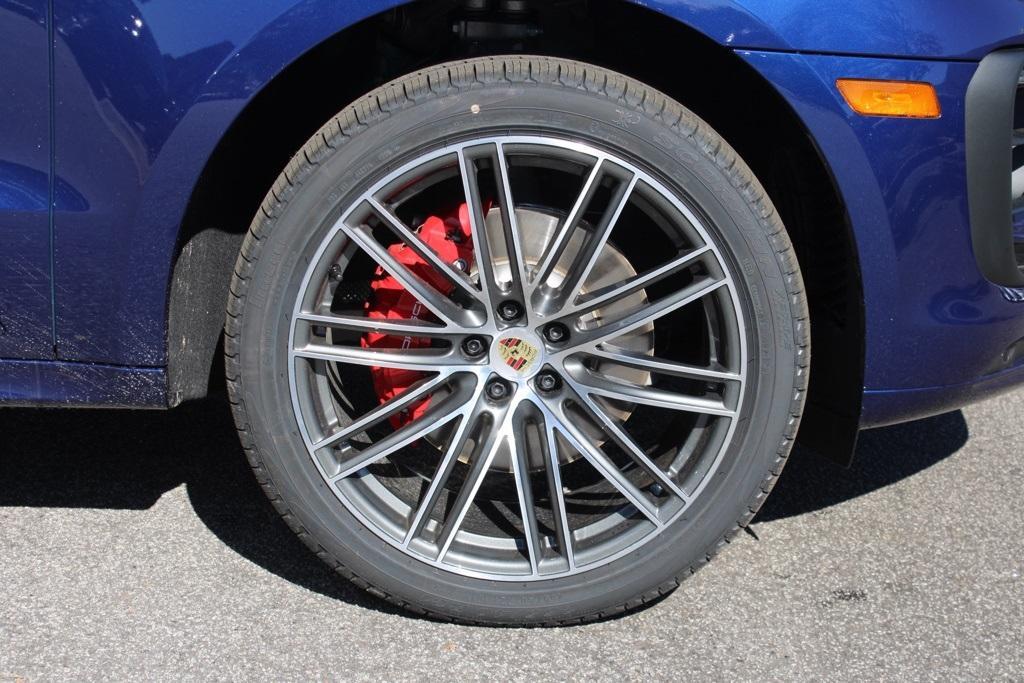 new 2026 Porsche Macan car