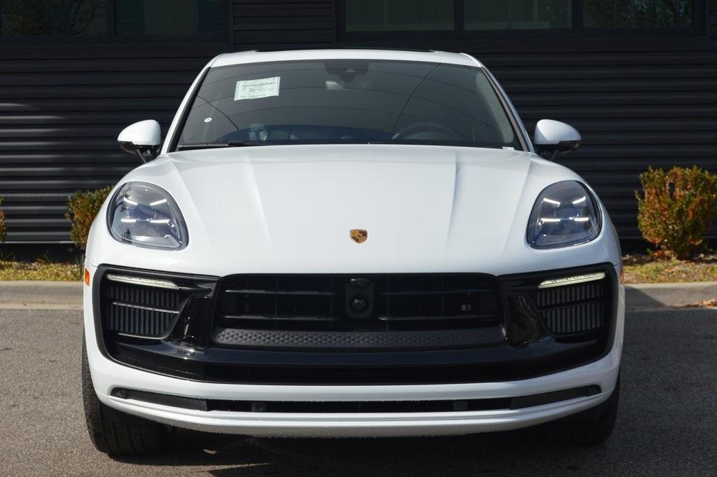 new 2026 Porsche Macan car