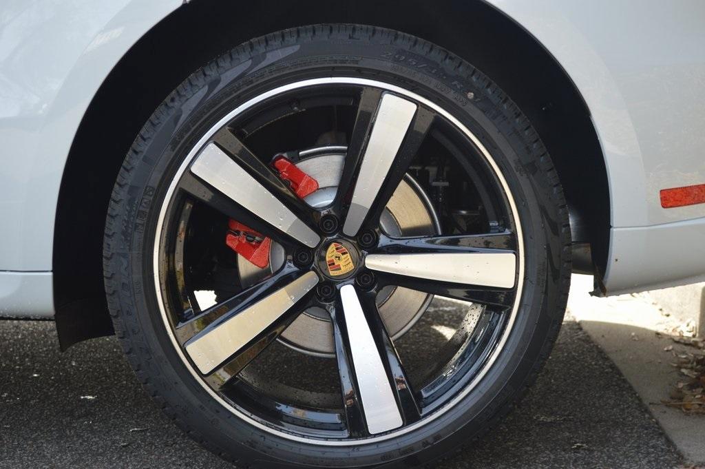 new 2026 Porsche Macan car