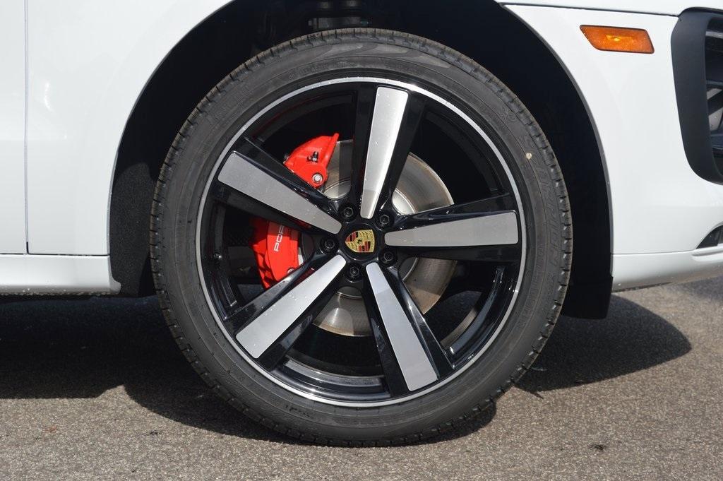 new 2026 Porsche Macan car