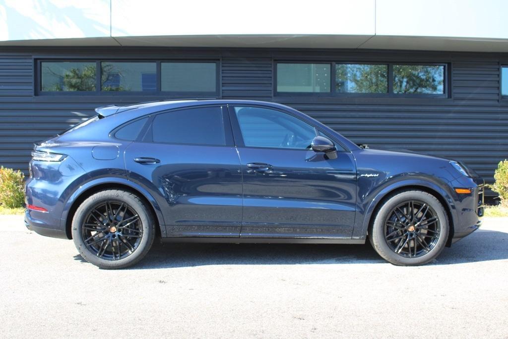 new 2026 Porsche Cayenne car