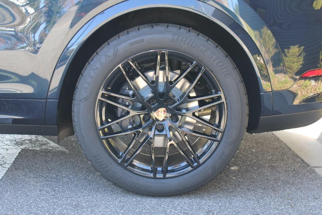 new 2026 Porsche Cayenne car