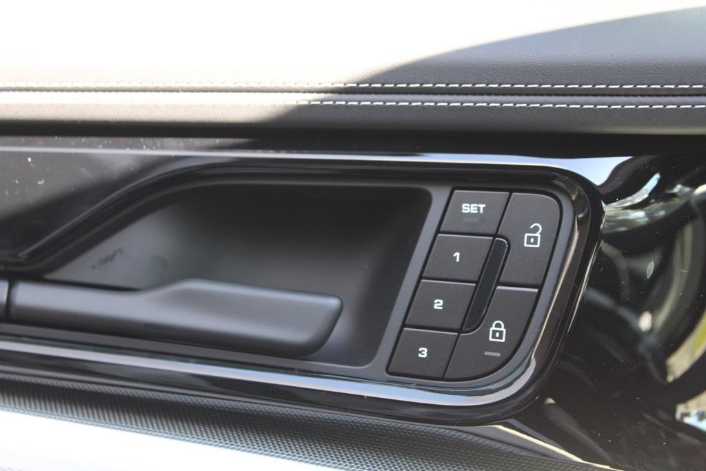 new 2026 Porsche Panamera car