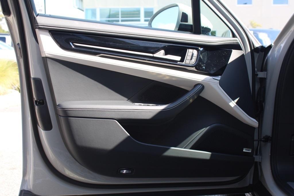 new 2026 Porsche Panamera car