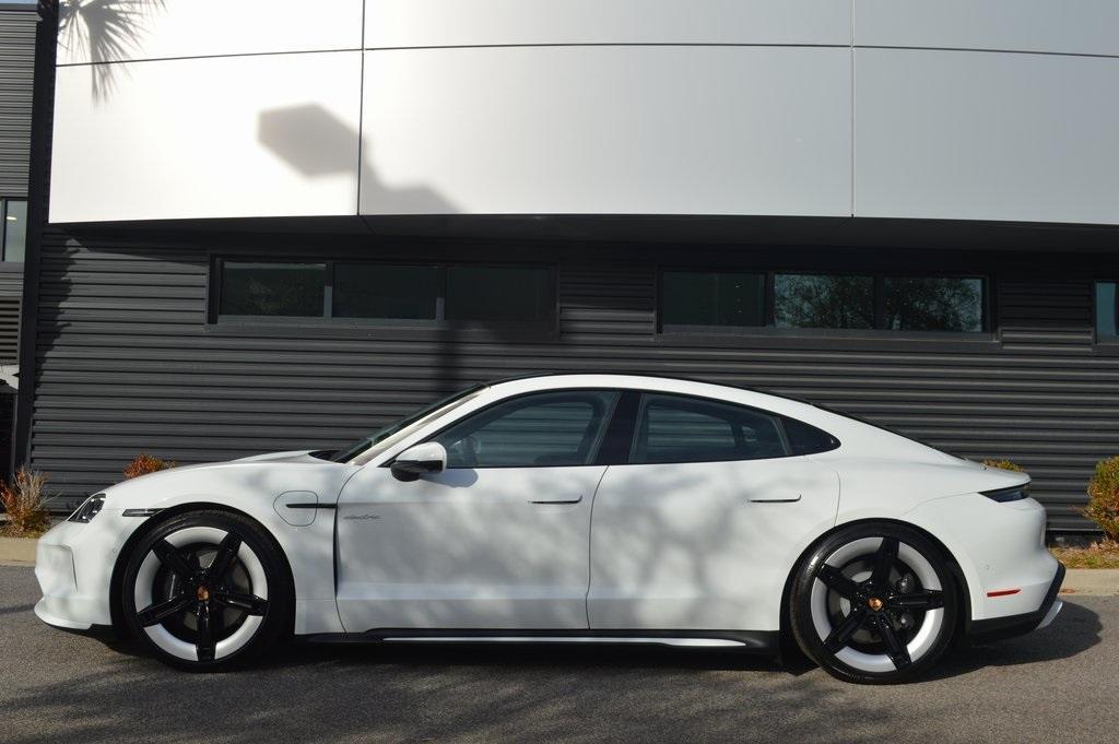 new 2026 Porsche Taycan car