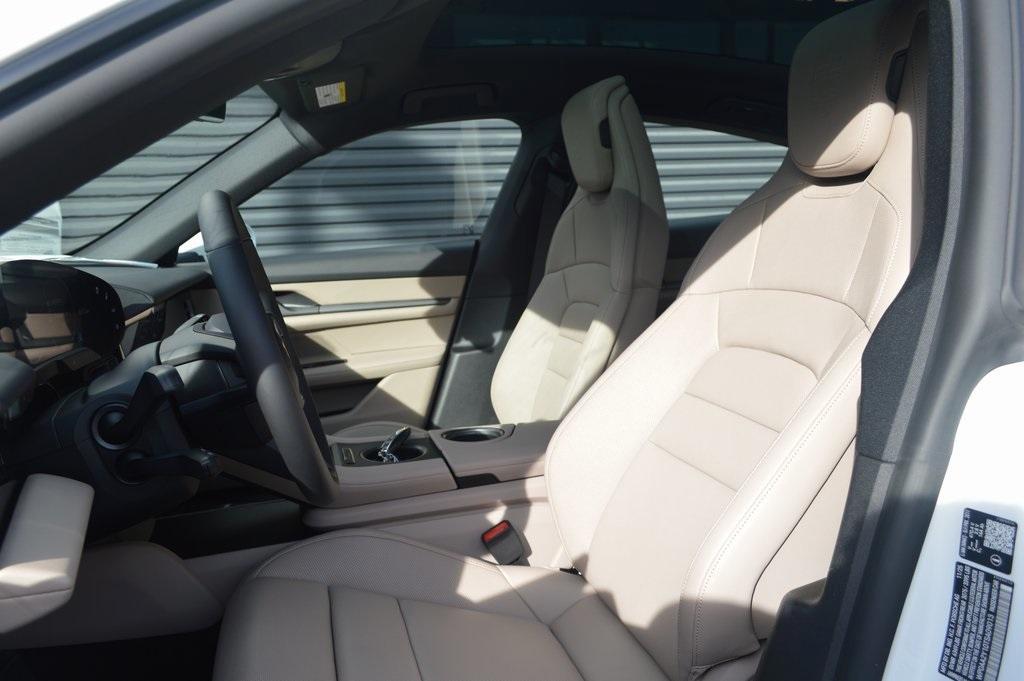 new 2026 Porsche Taycan car