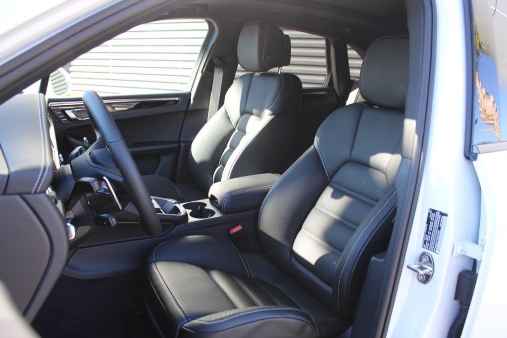 new 2026 Porsche Macan car