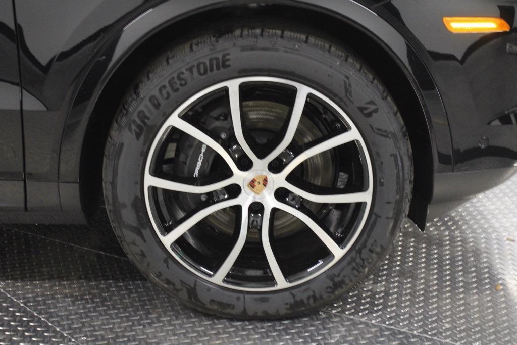 new 2026 Porsche Cayenne car