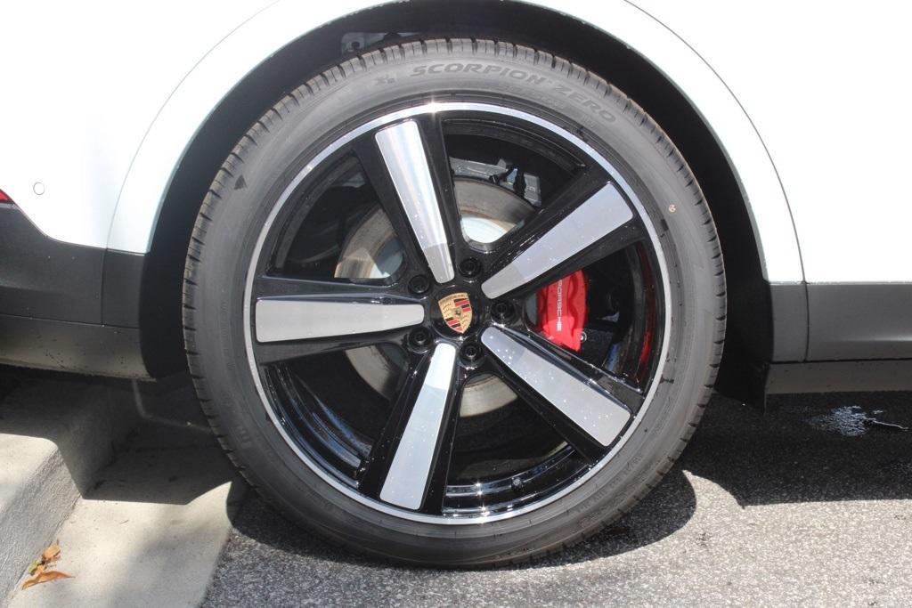 new 2026 Porsche Cayenne car