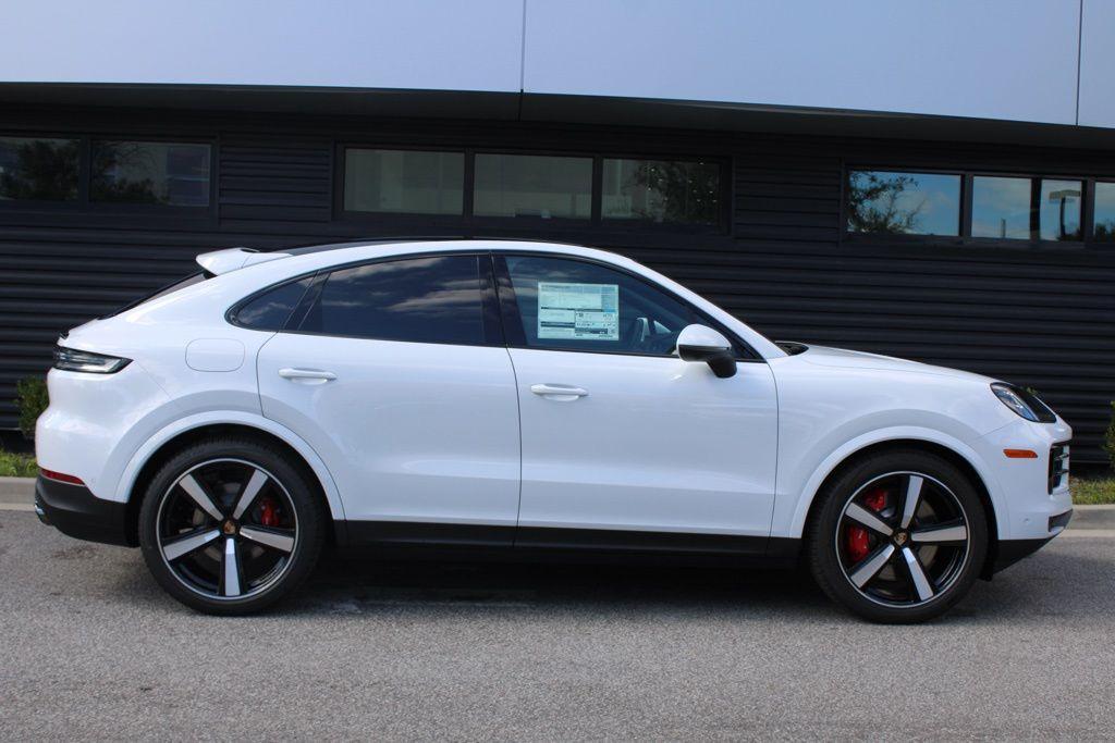 new 2026 Porsche Cayenne car