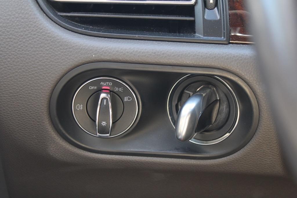 used 2021 Porsche Macan car, priced at $38,395