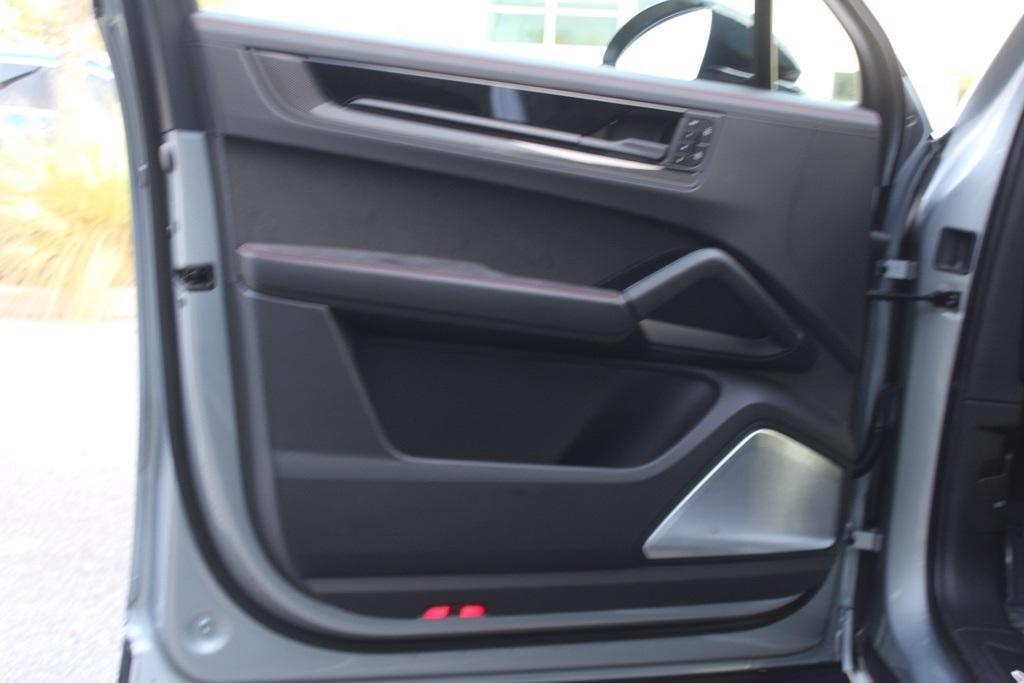 new 2026 Porsche Cayenne car