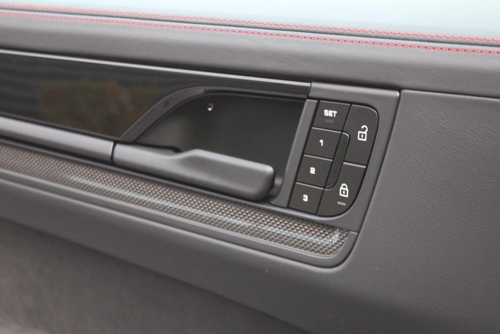 new 2026 Porsche Cayenne car