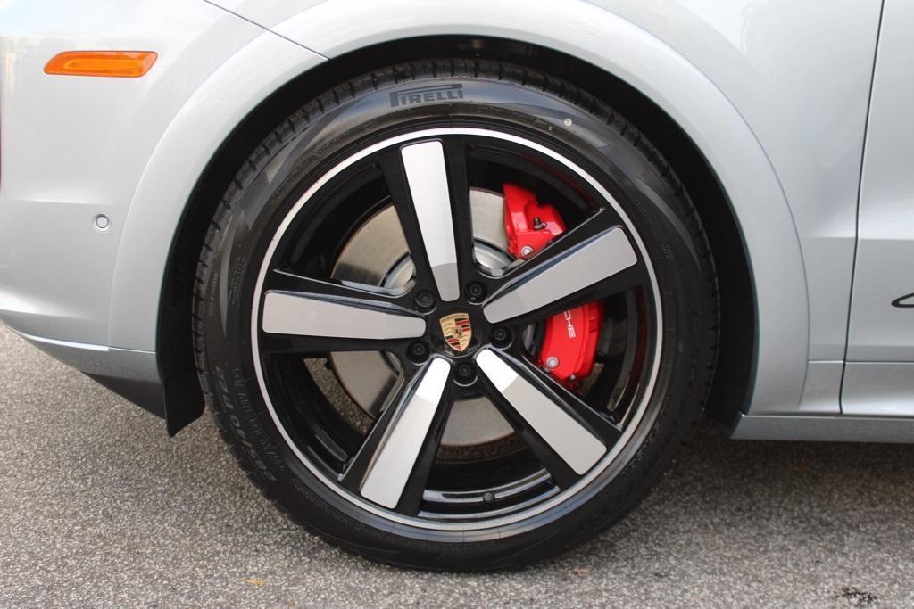 new 2026 Porsche Cayenne car