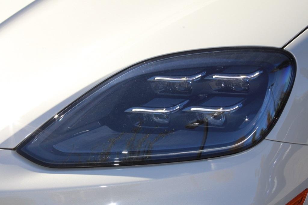 new 2026 Porsche Cayenne car