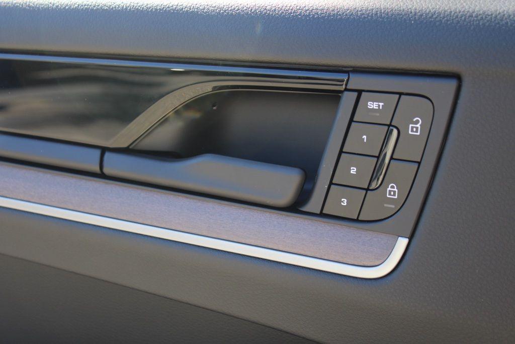 new 2026 Porsche Cayenne car