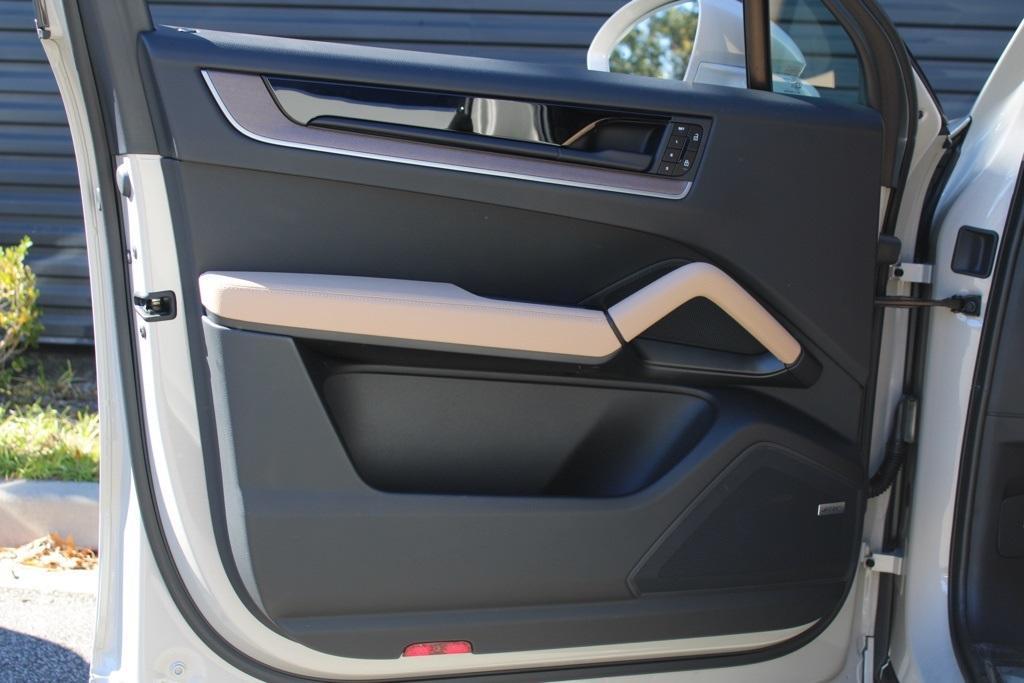 new 2026 Porsche Cayenne car