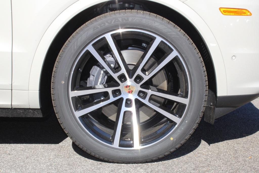 new 2026 Porsche Cayenne car
