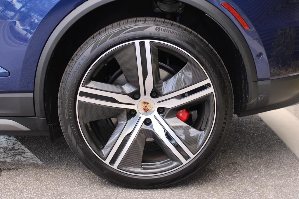 new 2025 Porsche Macan car, priced at $112,205