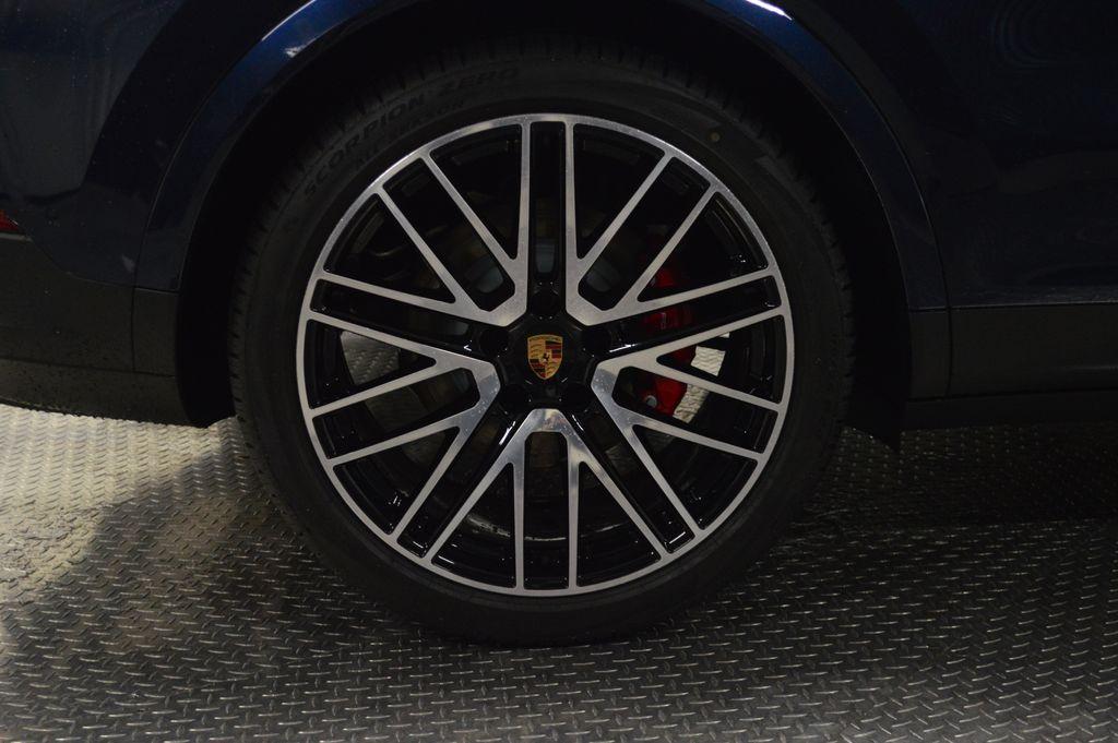 new 2026 Porsche Cayenne car