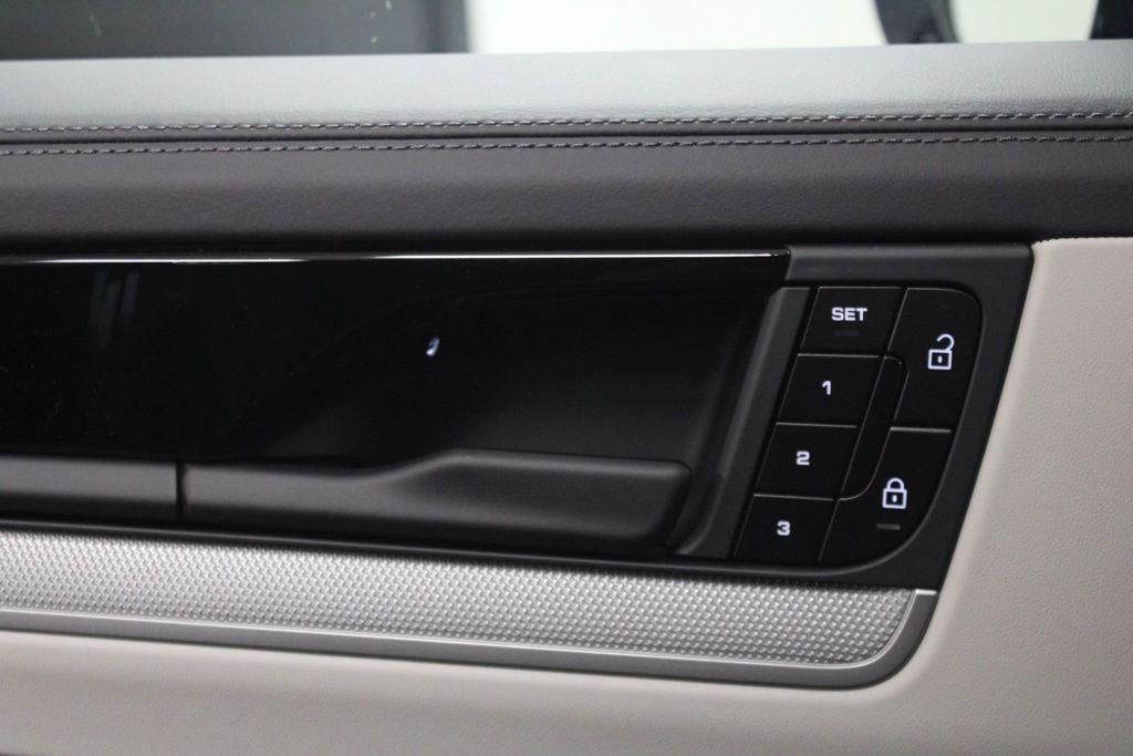 new 2026 Porsche Cayenne car