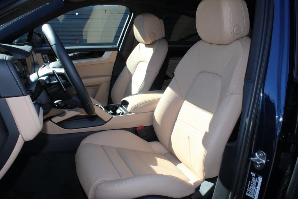 new 2026 Porsche Cayenne car