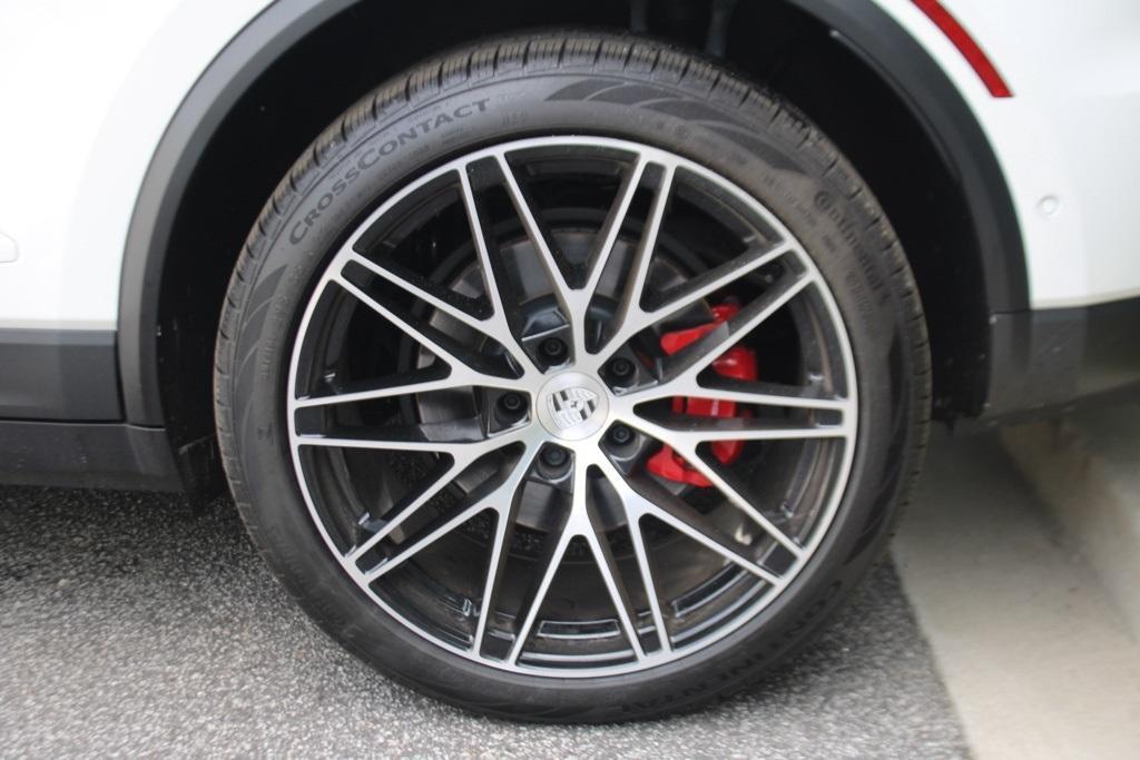 new 2025 Porsche Macan car, priced at $106,735