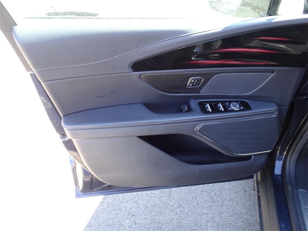 used 2024 Lincoln Nautilus car, priced at $44,500