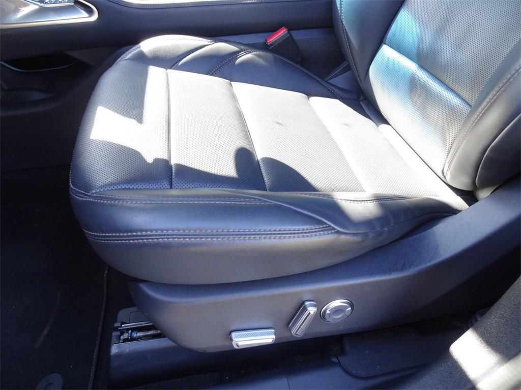 used 2024 Lincoln Nautilus car, priced at $44,500