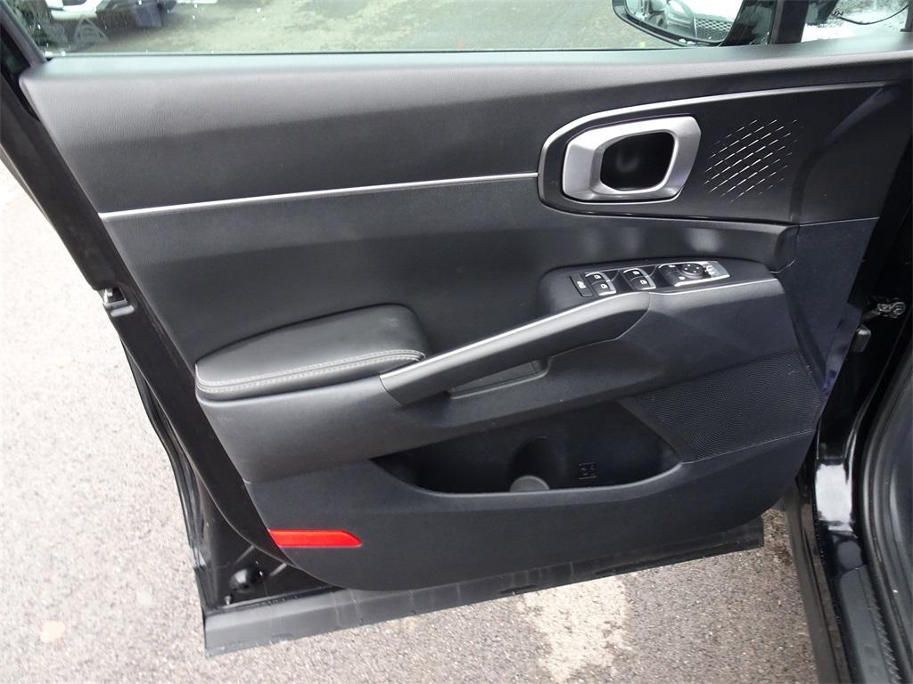 used 2023 Kia Sorento car, priced at $20,500