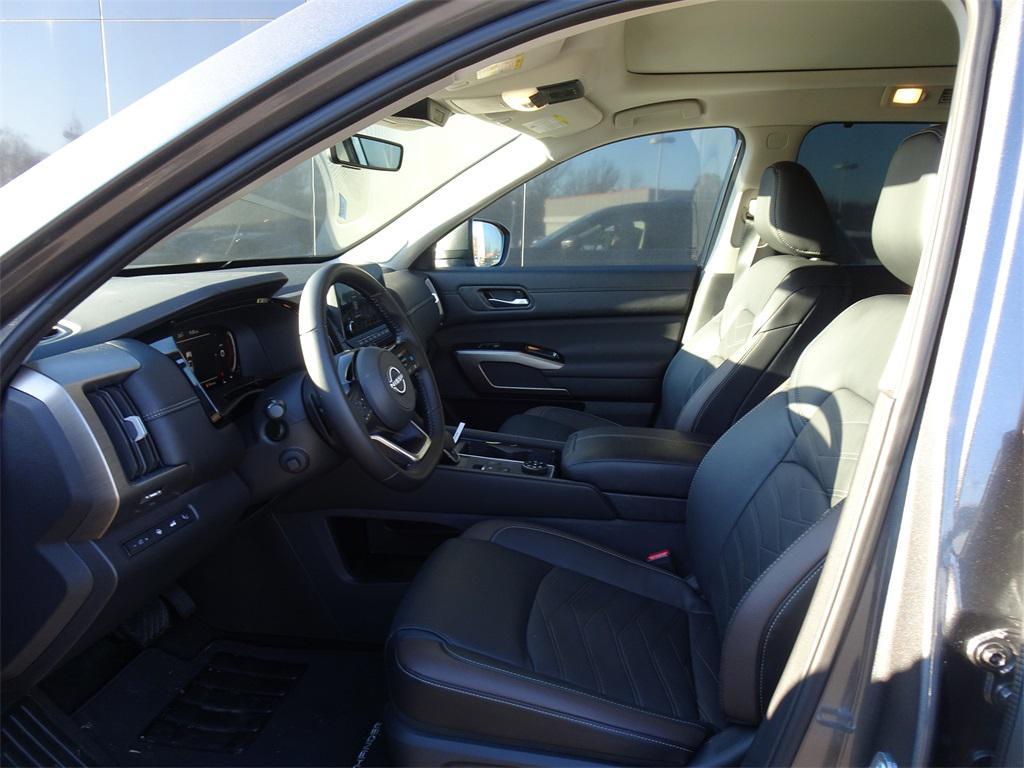 used 2025 Nissan Pathfinder car, priced at $42,000
