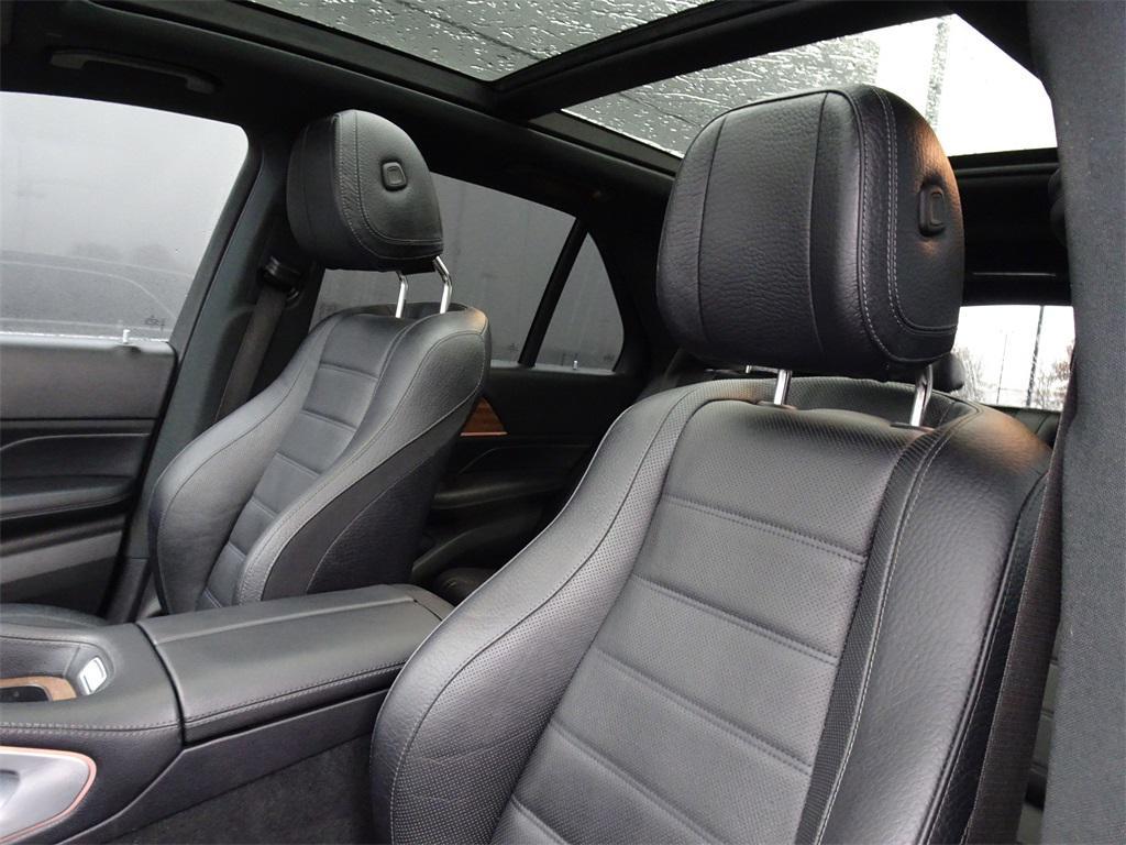 used 2020 Mercedes-Benz GLE 450 car, priced at $30,000