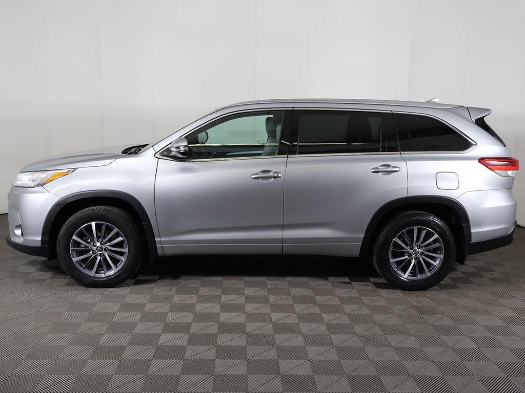 used 2017 Toyota Highlander car, priced at $14,899