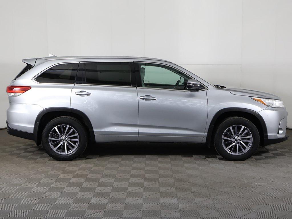 used 2017 Toyota Highlander car, priced at $14,899