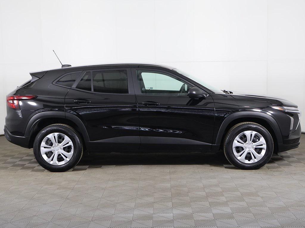 used 2025 Chevrolet Trax car, priced at $16,999