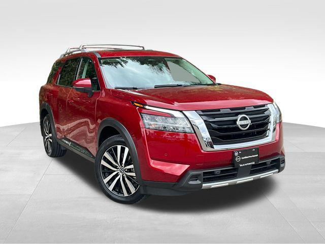 used 2023 Nissan Pathfinder car, priced at $38,098